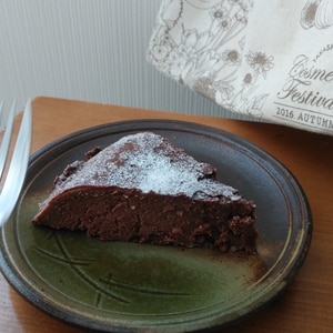 バレンタイン！炊飯器で簡単！濃厚チョコレートケーキ